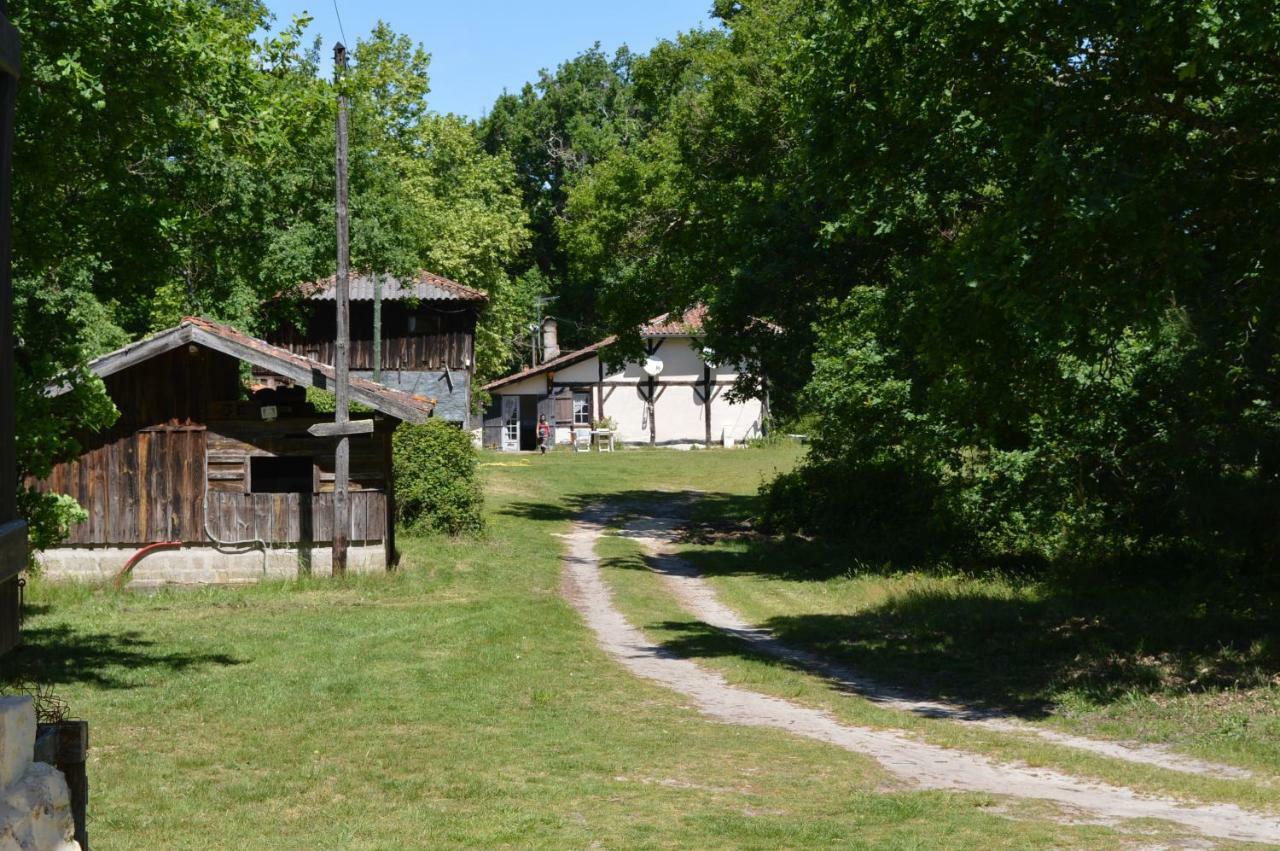 Cabane En Foret Onesse-et-Laharie Exterior photo